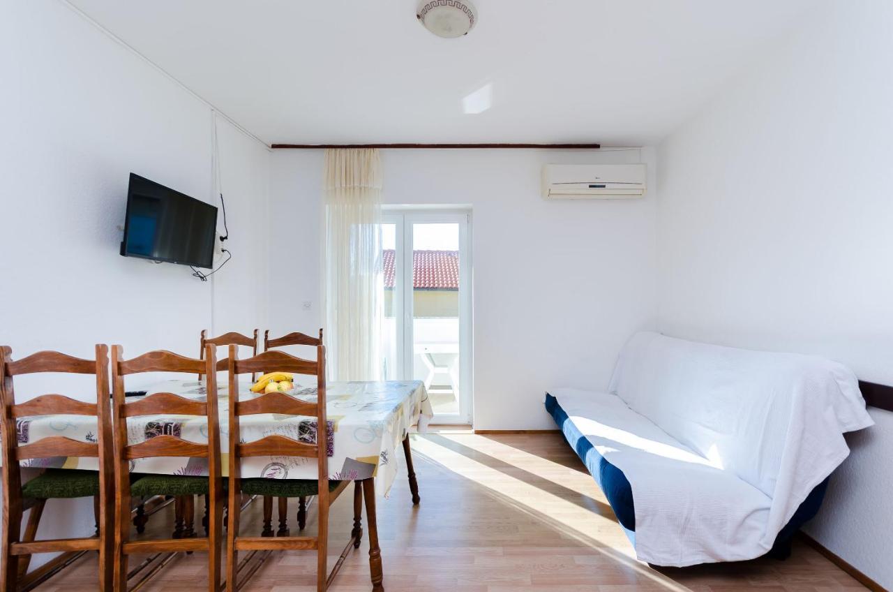 Apartments Anica J Lopar Ngoại thất bức ảnh