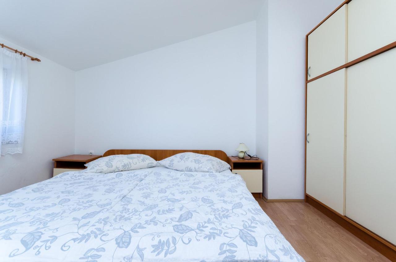 Apartments Anica J Lopar Ngoại thất bức ảnh