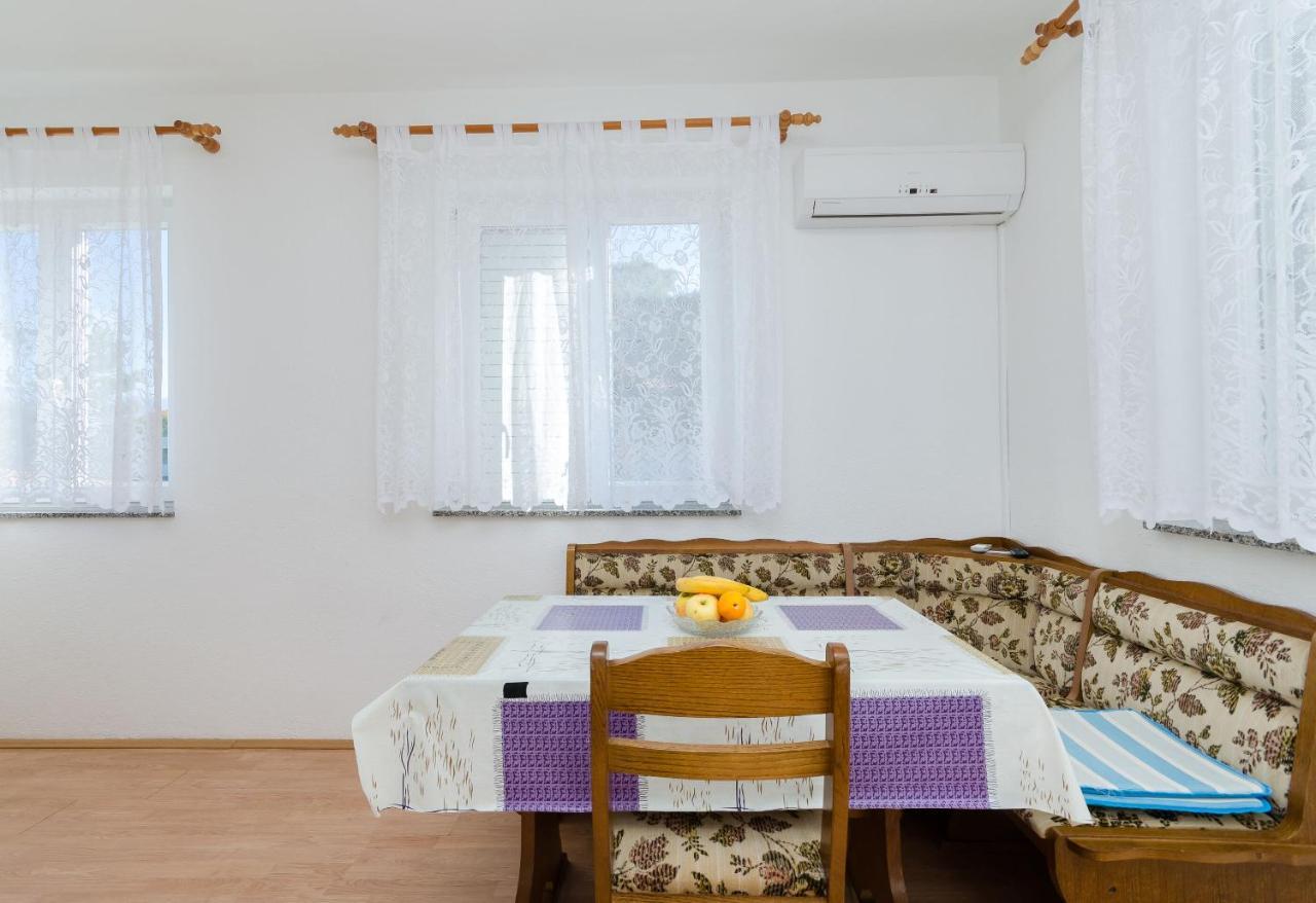 Apartments Anica J Lopar Ngoại thất bức ảnh