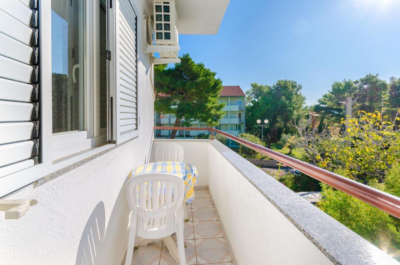 Apartments Anica J Lopar Ngoại thất bức ảnh