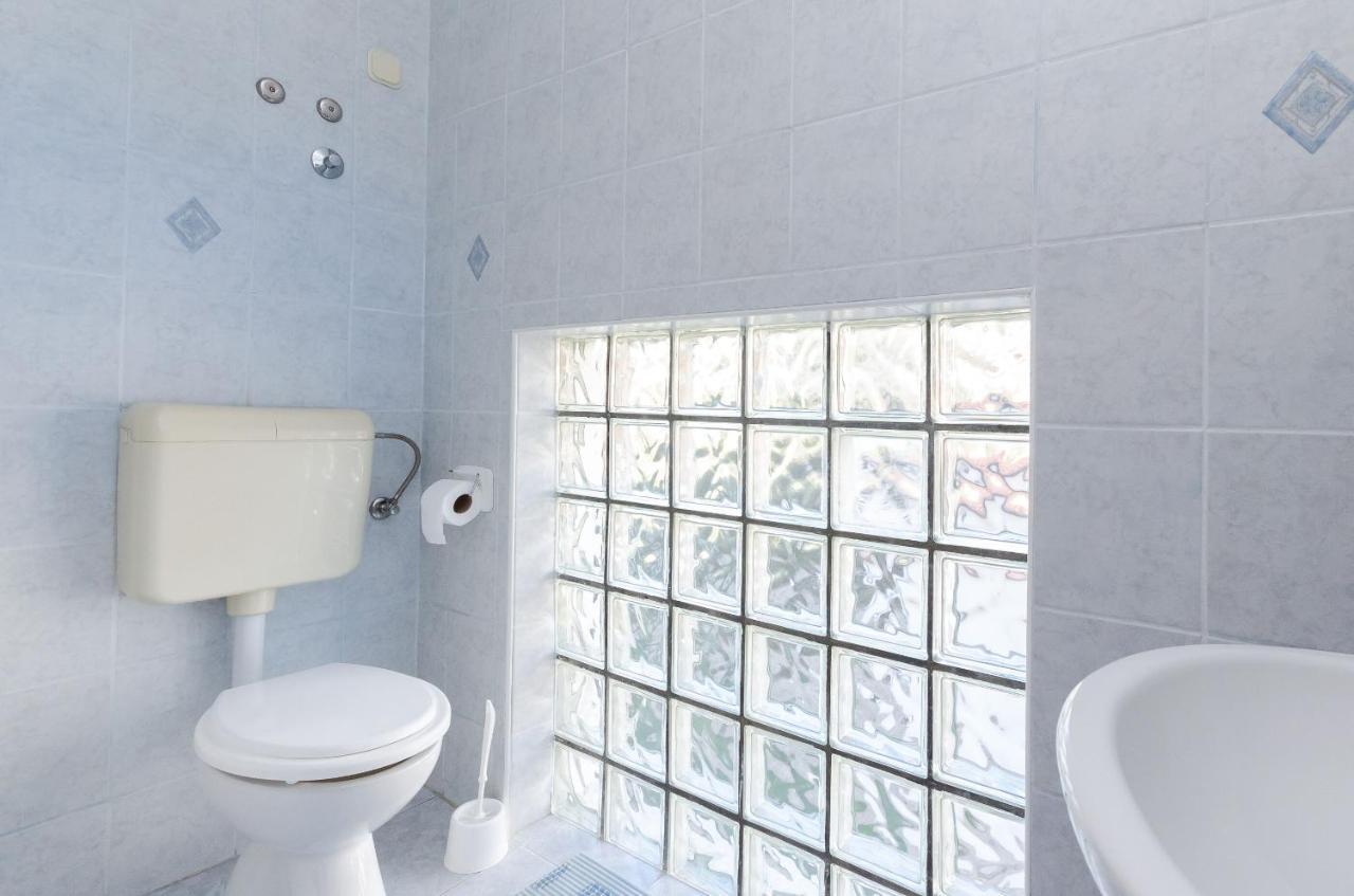 Apartments Anica J Lopar Ngoại thất bức ảnh