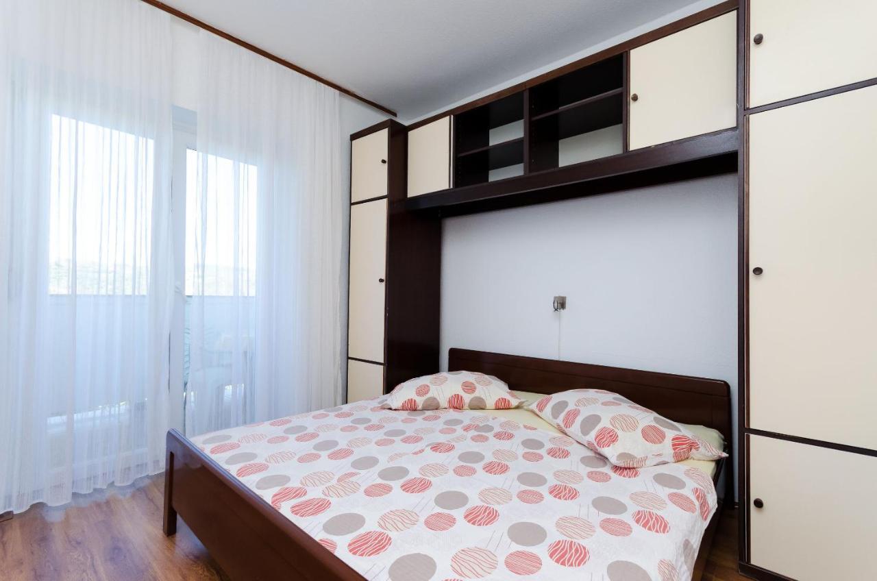Apartments Anica J Lopar Ngoại thất bức ảnh