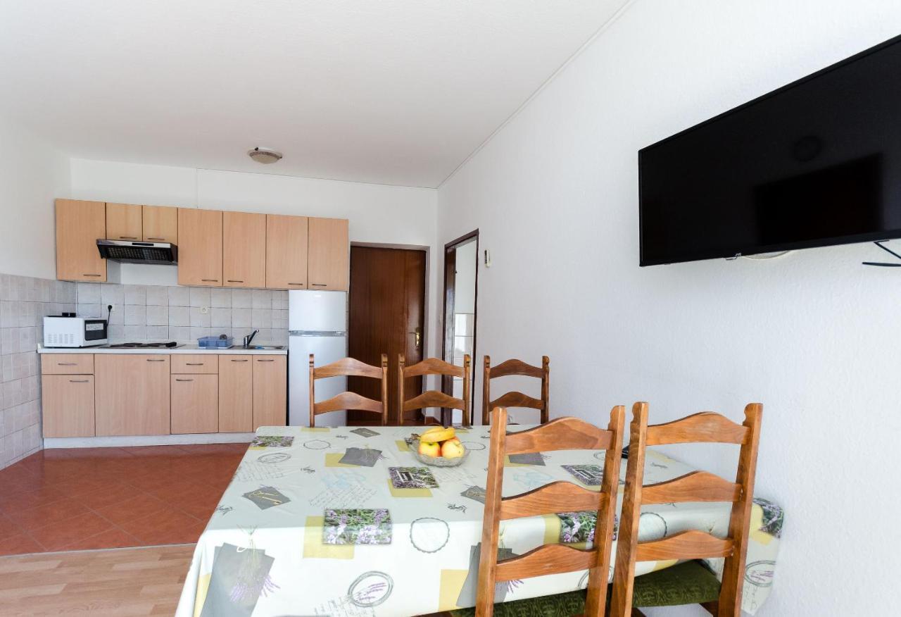 Apartments Anica J Lopar Ngoại thất bức ảnh